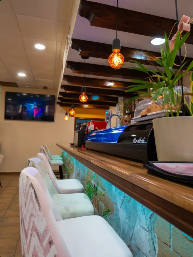 Barra de Barco de Sal y su ambiente de café-bar